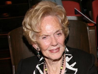 Ξεφυλλίζουν την…Μαργαρίτα