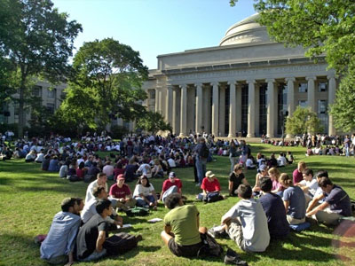 Αμερικανικά και βρετανικά πανεπιστήμια στην κορυφή