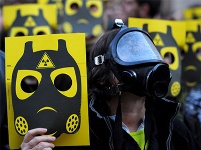 Επαναλειτουργία πυρηνικού σταθμού εν μέσω διαδηλώσεων Επαναλειτουργία πυρηνικού σταθμού εν μέσω διαδηλώσεων