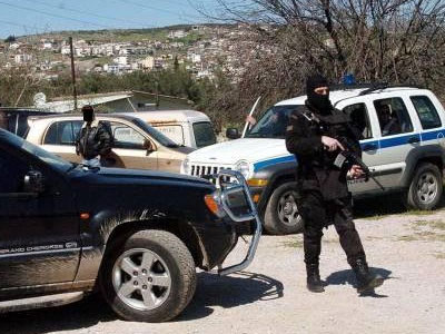 Συνελήφθησαν οι ληστές με τα καλάσνικοφ που πυροβόλησαν αστυνομικούς