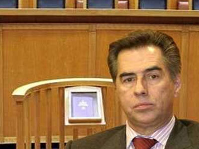 Στο σκαμνί ο Παπαγεωργόπουλος για τη «μαύρη τρύπα» Στο σκαμνί ο Παπαγεωργόπουλος για τη «μαύρη τρύπα»