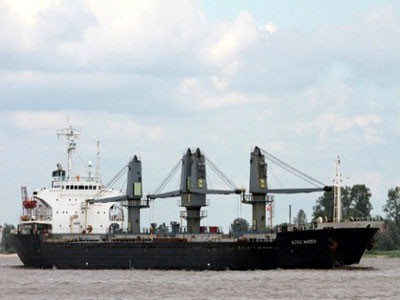 Προσάραξη Φ/Γ πλοίου στο Λαύριο