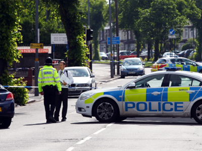 Βγήκαν τα μαχαίρια σε τζαμί στο Μπέρμιγχαμ