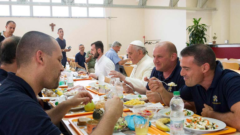 Σε… δίαιτα ο πάπας