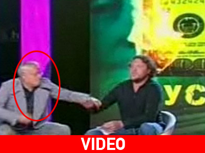 Σηκώνει μανίκια ο δισεκατομμυριούχος