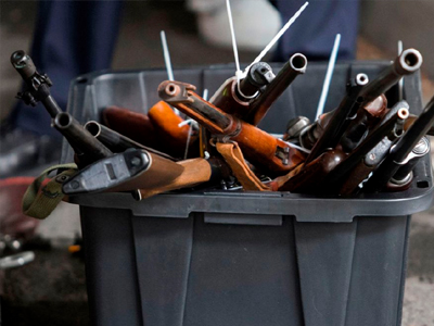 Κόκκινη κάρτα στους κουμπουροφόρους