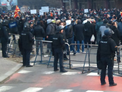 Αποκλεισμοί δρόμων στα Σκόπια Αποκλεισμοί δρόμων στα Σκόπια