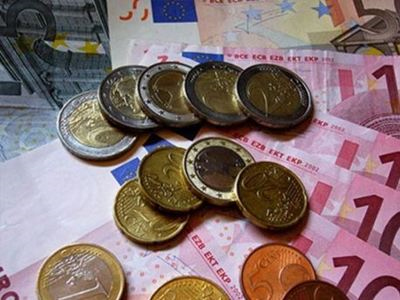 Με τις αποδοχές στο χέρι