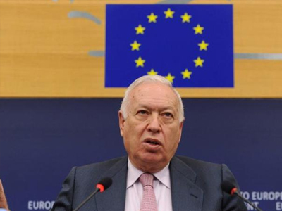 «Ανάπτυξη και όχι άλλα μέτρα»