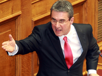 «Παίρνει ληγμένα ο υπουργός»