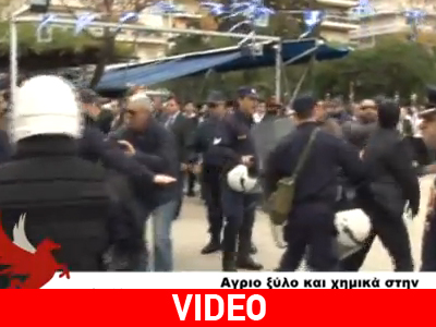 Άγριο ξύλο με μέλη της Χ.Α. στην κατάθεση στεφάνων στο Λουτράκι