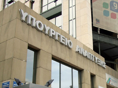 Tις Κυριακές θα με ζητάς στις εκκλησιές…