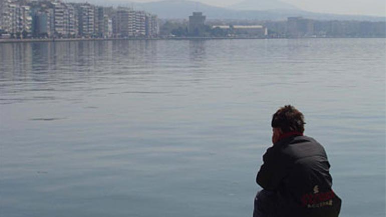 Δήλωσε μετανάστη σαν πατέρα του παιδιού της για να πάρει 1.500 ευρώ…