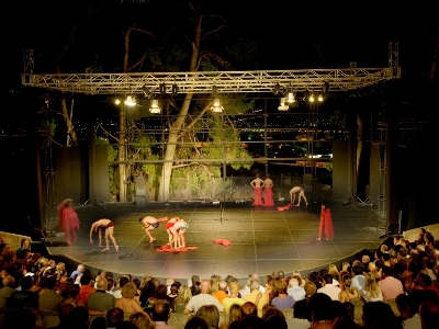 Στους ρυθμούς του φεστιβάλ χορού η Καλαμάτα