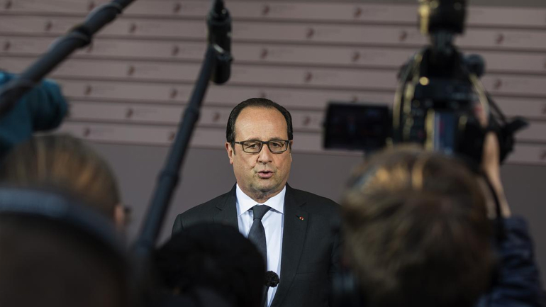 Ολάντ: Αναγκαίες οι αεροπορικές επιδρομές της Γαλλίας στη Συρία