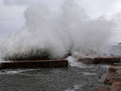 Η κακοκαιρία χάλασε τα σχέδια των καρναβαλιστών στη Ζάκυνθο
