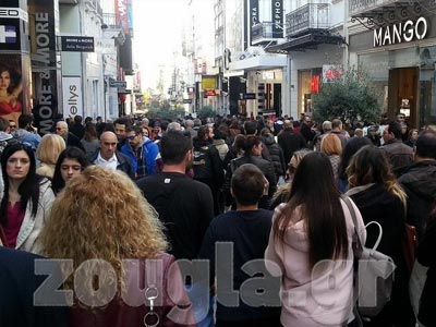 Aνοιχτά καταστήματα και την Κυριακή 28 Δεκεμβρίου