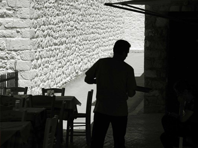 Σαρωτικοί φοροέλεγχοι σε Αττική και Ρόδο