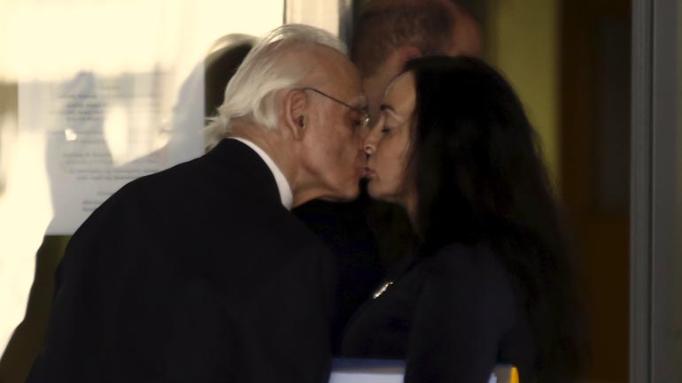 Αποφυλάκιση με ηλεκτρονικό βραχιολάκι ζήτησε η Βίκυ Σταμάτη