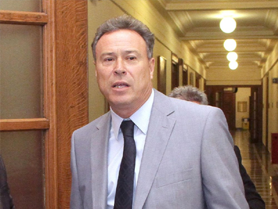 Ο Σγουρός ξεφτίλισε τον αναπληρωτή υπουργό