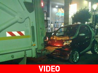 Πήδηξε μέσα στο απορριμματοφόρο για να γλυτώσει