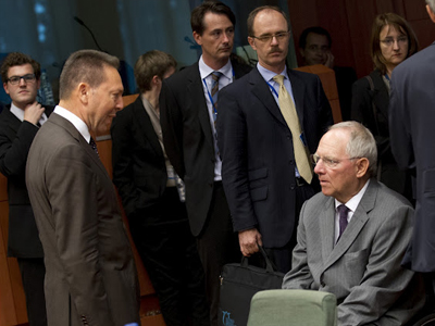 Στη φωλιά του Σόιμπλε…