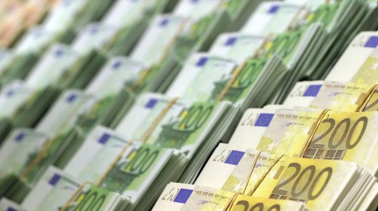 Στα 50,5 δισ. ευρώ η αξία του χρήματος που κυκλοφορεί στην ελληνική αγορά