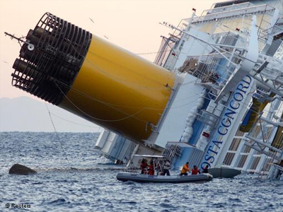 Στους έξι οι νεκροί από το ναυάγιο στην Ιταλία