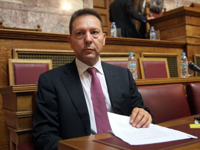 Ο Στουρνάρας για τη ματαίωση διαγωνισμών