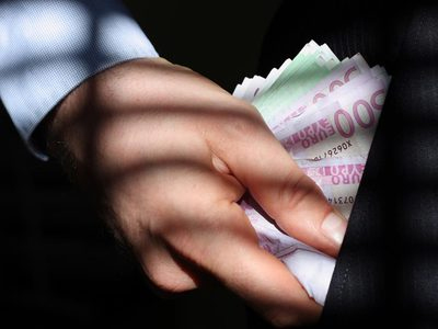 Βόλος: Ταμίας κατηγορείται για τη μαύρη τρύπα