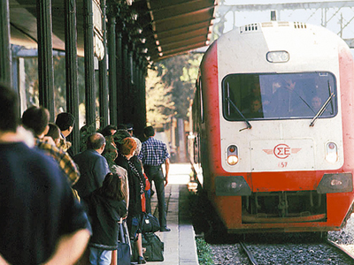 Με τρένα στη ΔΕΘ…