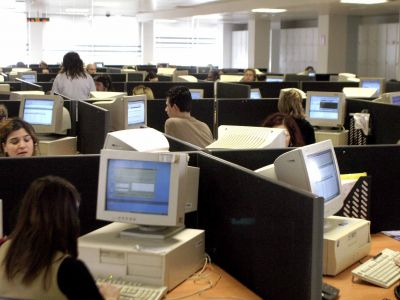 «Καμπάνες» στο Δημόσιο