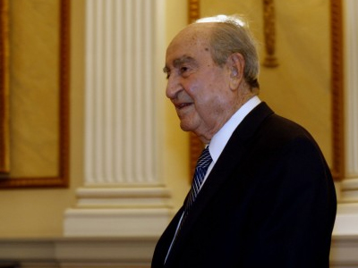 O επίτιμος στη Βουλή