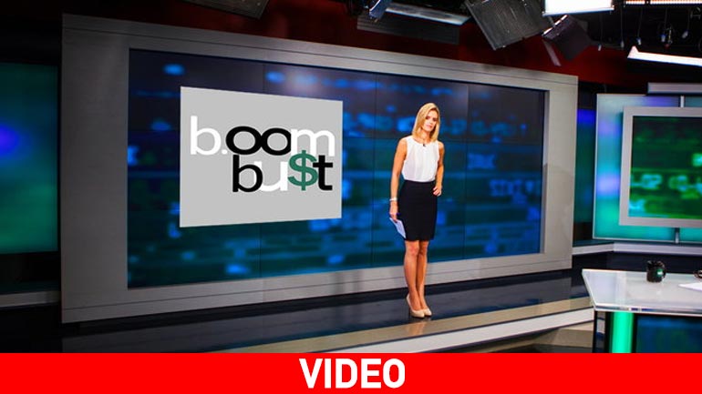 H εντυπωσιακή δημοσιογράφος που τρελαίνεται για τον Βαρουφάκη