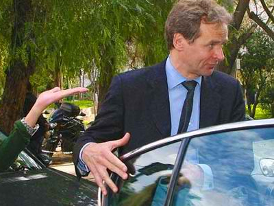 Με τα πόδια οι Τροϊκανοί;