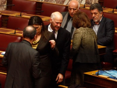 Γαλαρία ο Γιώργος Παπανδρέου