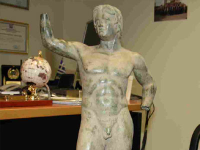 Στο έλεος των αρχαιοκαπήλων τα Μουσεία μας; Στο έλεος των αρχαιοκαπήλων τα Μουσεία μας;