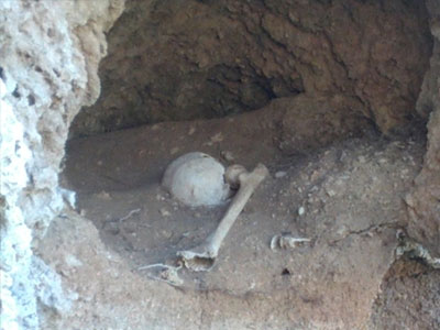 Ιατροδικαστής θα εξετάσει τον σκελετό που βρέθηκε στη Ρόδο