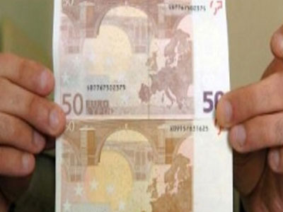 Είχαν γεμίσει το Βόλο με πέτσινα 50ευρα