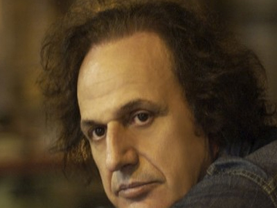 Ο Βασίλης Παπακωνσταντίνου στο bar «ΠΙΝΟΚΙΟ»