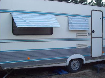 Έκρυβε 16.960 πακέτα λαθραία τσιγάρα σε τροχόσπιτο