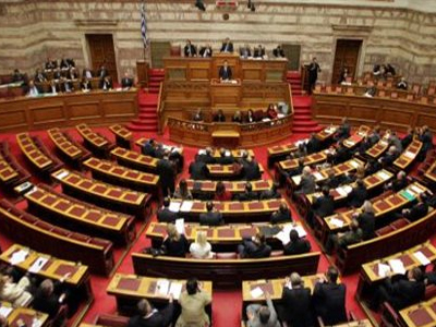 Κατατίθεται το πολυνομοσχέδιο-σκούπα στη Βουλή