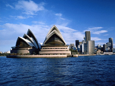 Βράβευση ομογενών για την προσφορά τους