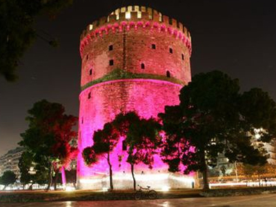 Αιματηρή επίθεση σε νεαρό στο Λευκό Πύργο