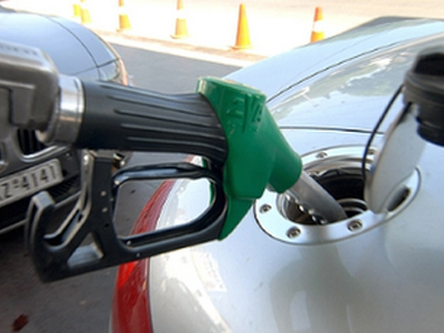 Κρίση: Οδηγός έβαλε 3,5 ευρώ βενζίνη!