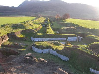 Mυστηριώδη ευρήματα στη Βεργίνα Mυστηριώδη ευρήματα στη Βεργίνα