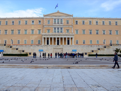 O ακούραστος υφυπουργός