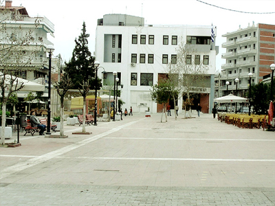 Παιχνίδια και ρούχα για τα παιδιά