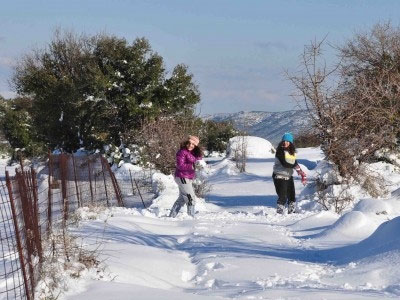 Πάνω από ένα μέτρο χιόνι στα Τρίκαλα