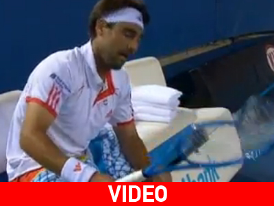 Ο Παγδατής ξέσπασε στις… ρακέτες